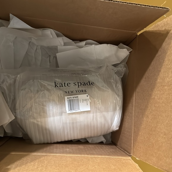 Rosie Faux Shearling Belt Bag NWT - Picture 5 of 5